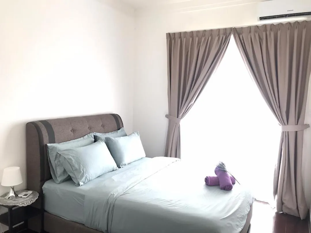 Jb City Ciq-R&F Shopping Mall Apartment Johor Bahru 0*,