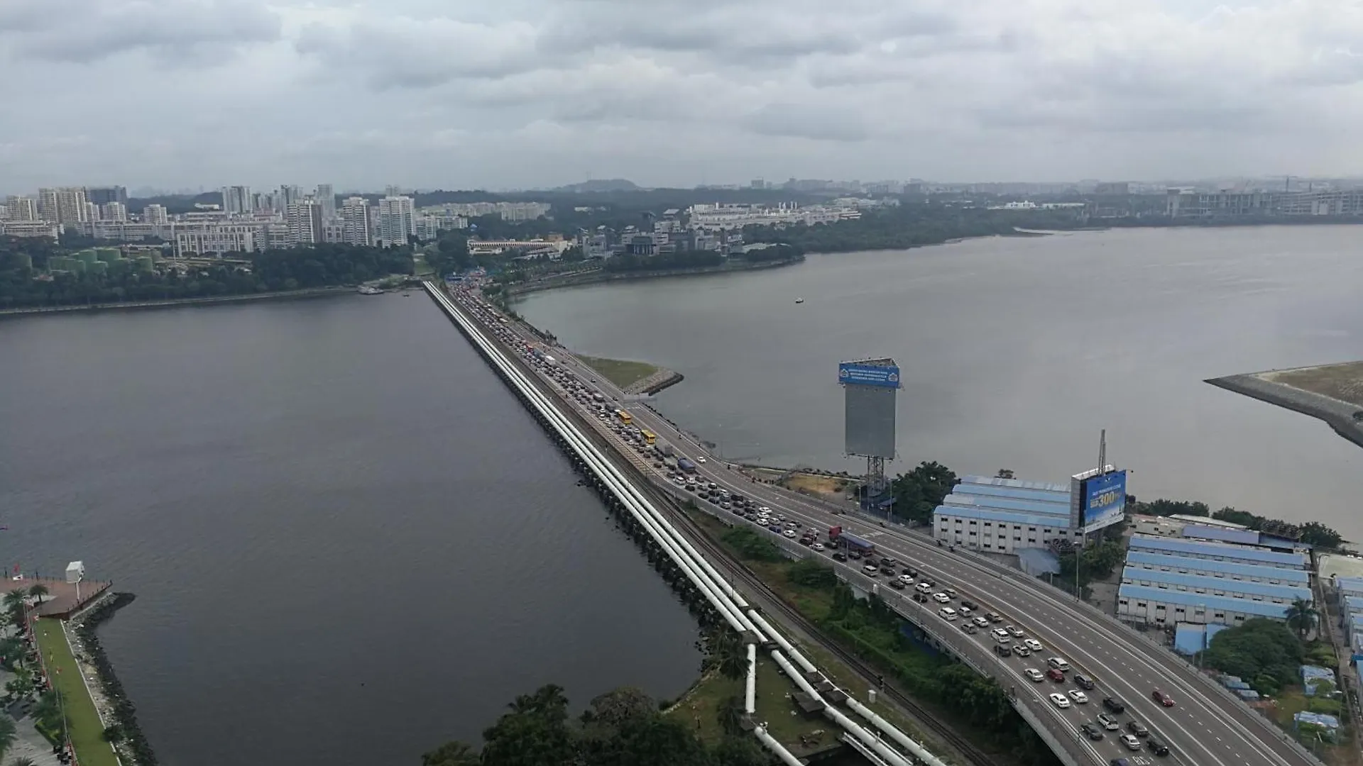 Jb City Ciq-R&F Shopping Mall Apartment Johor Bahru