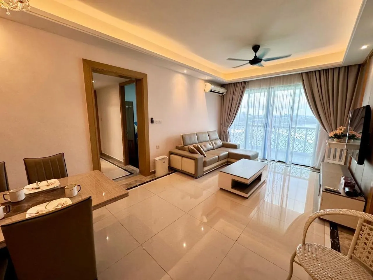 Jb City Ciq-R&F Shopping Mall Apartment Johor Bahru 0*,
