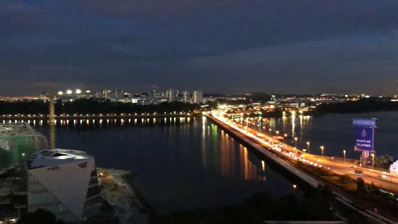 Jb City Ciq-R&F Shopping Mall Apartment 新山