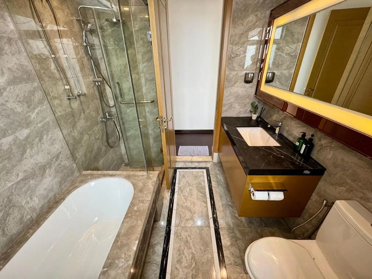 Jb City Ciq-R&F Shopping Mall Apartment Johor Bahru